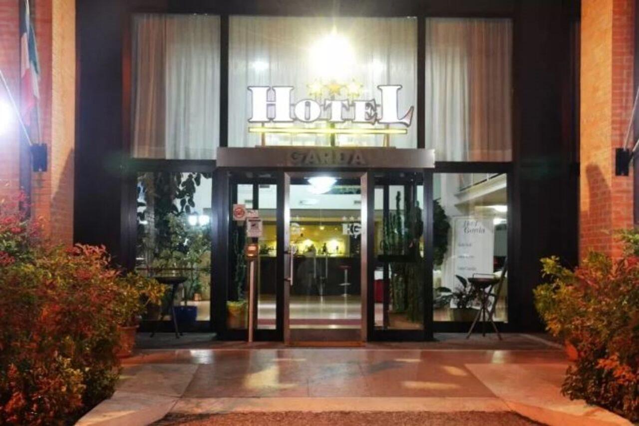 Hotel Garda Affi Bagian luar foto
