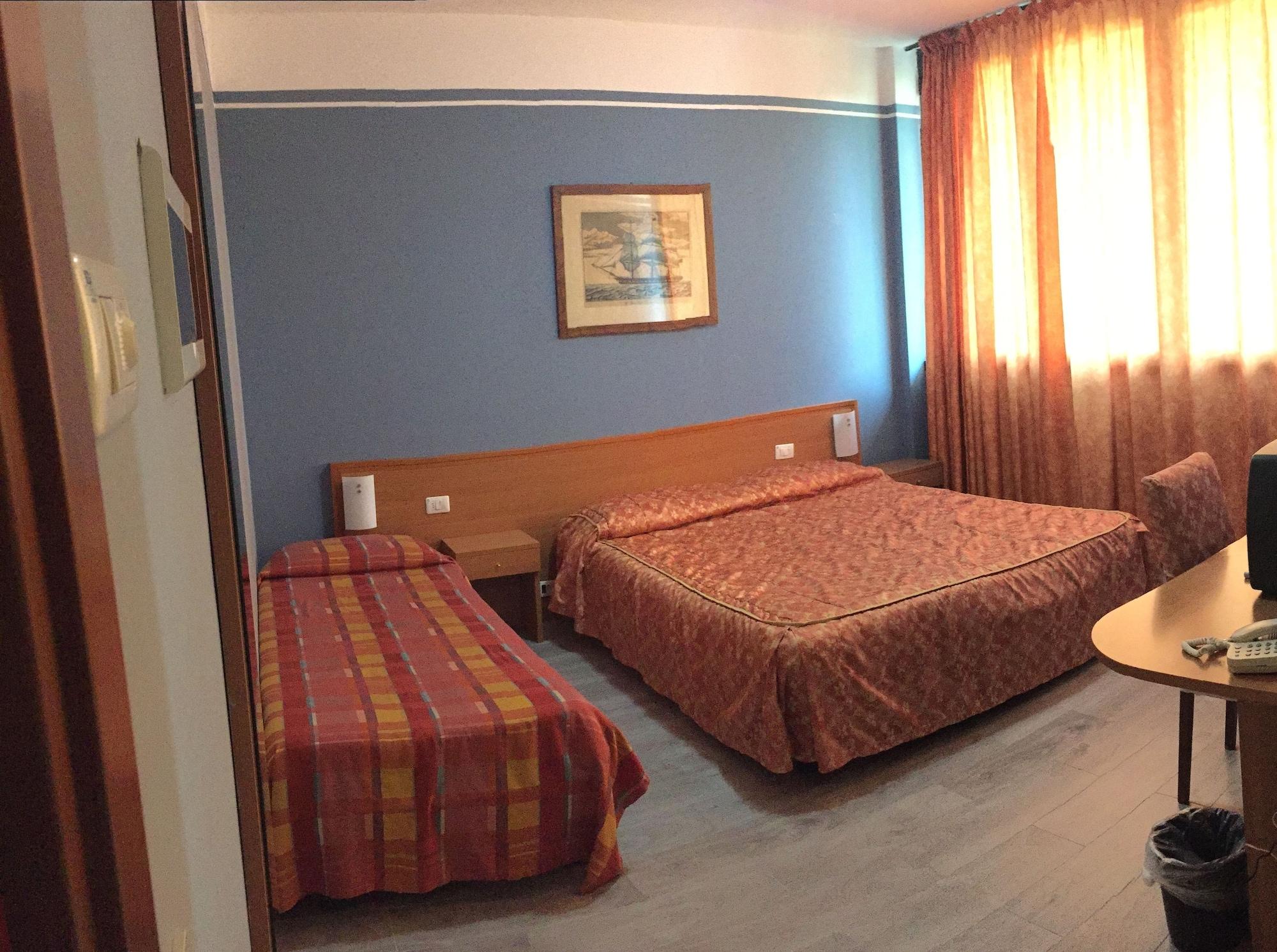 Hotel Garda Affi Bagian luar foto