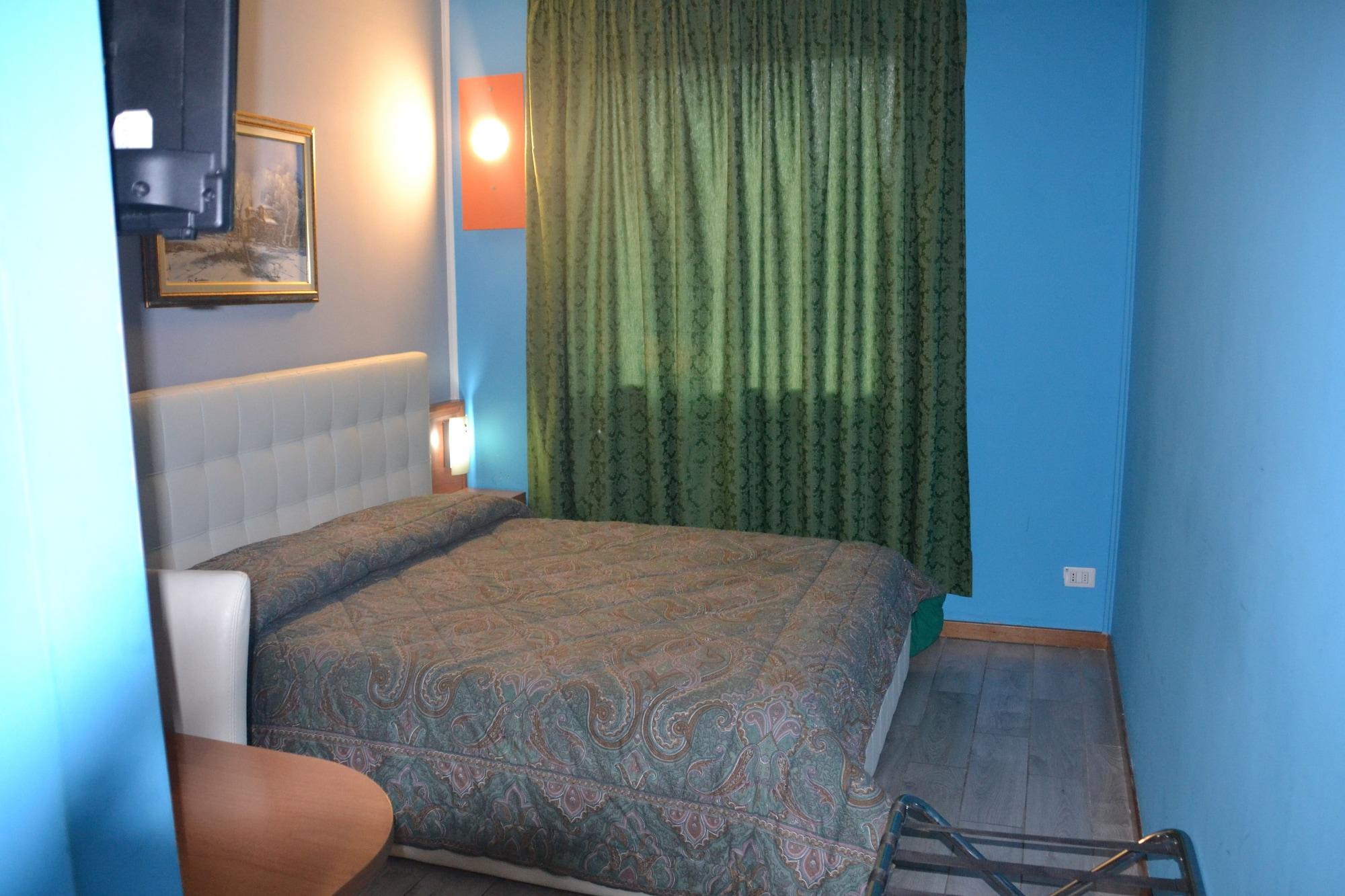 Hotel Garda Affi Bagian luar foto