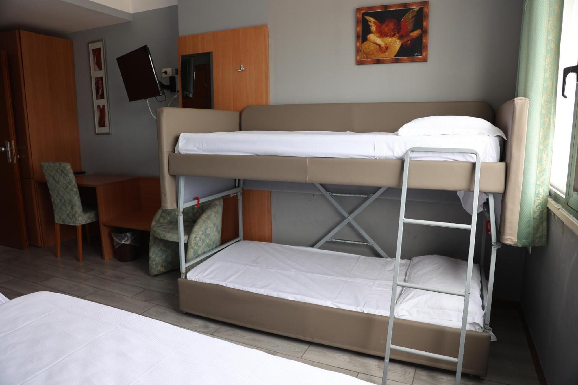 Hotel Garda Affi Bagian luar foto