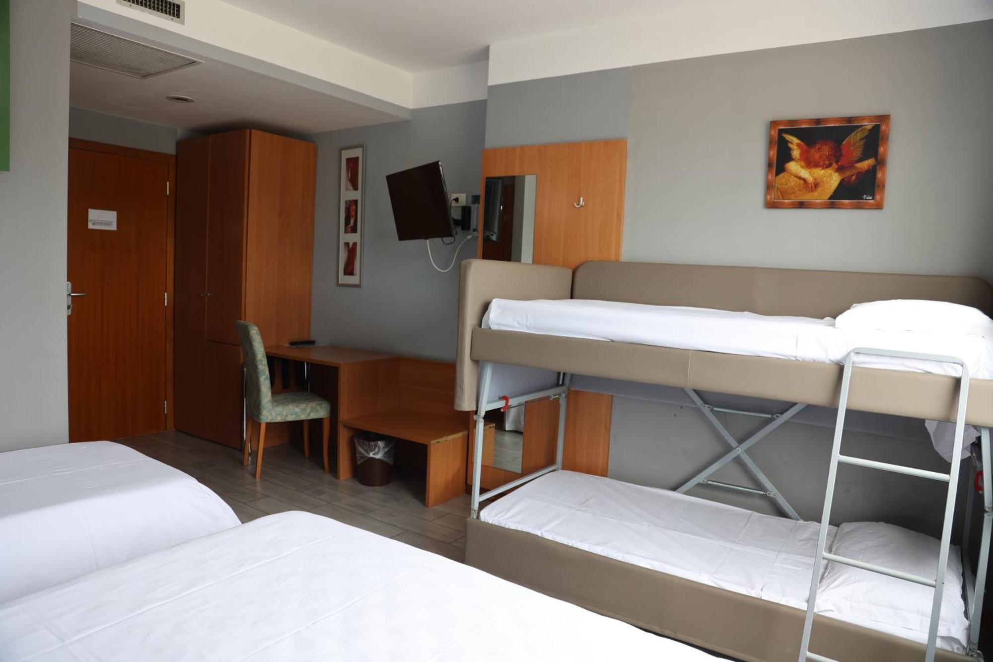 Hotel Garda Affi Bagian luar foto