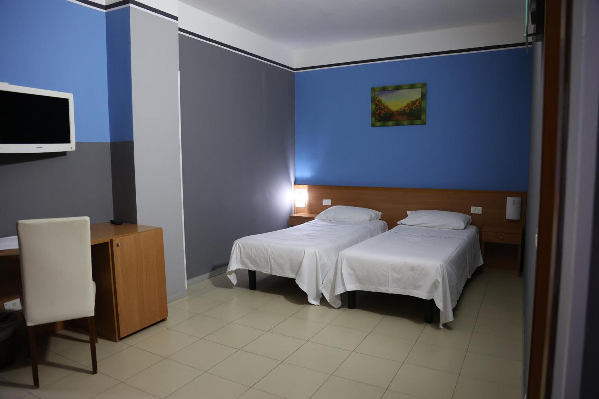 Hotel Garda Affi Bagian luar foto