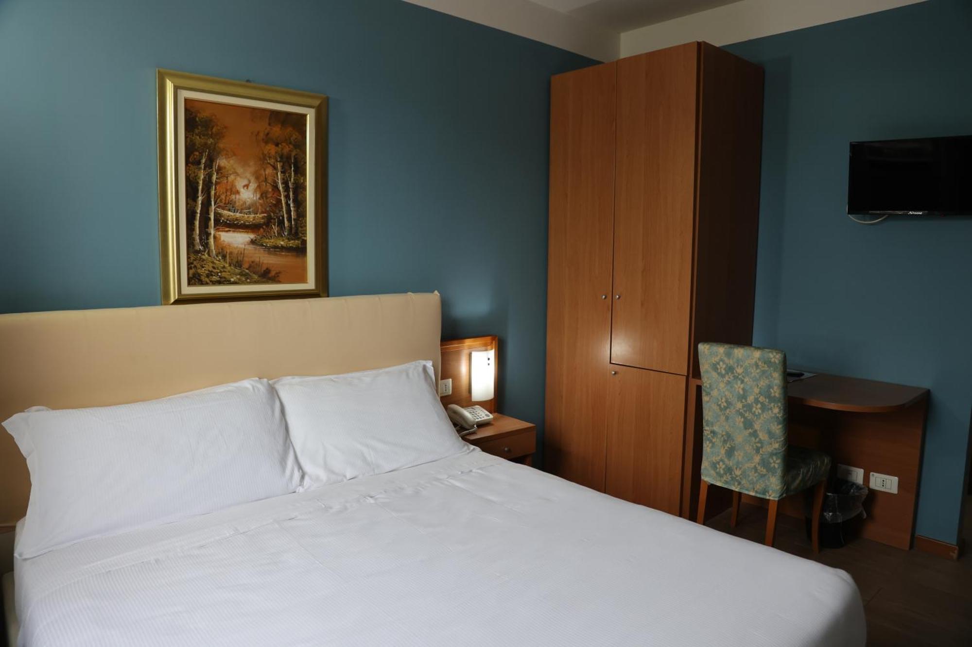 Hotel Garda Affi Bagian luar foto