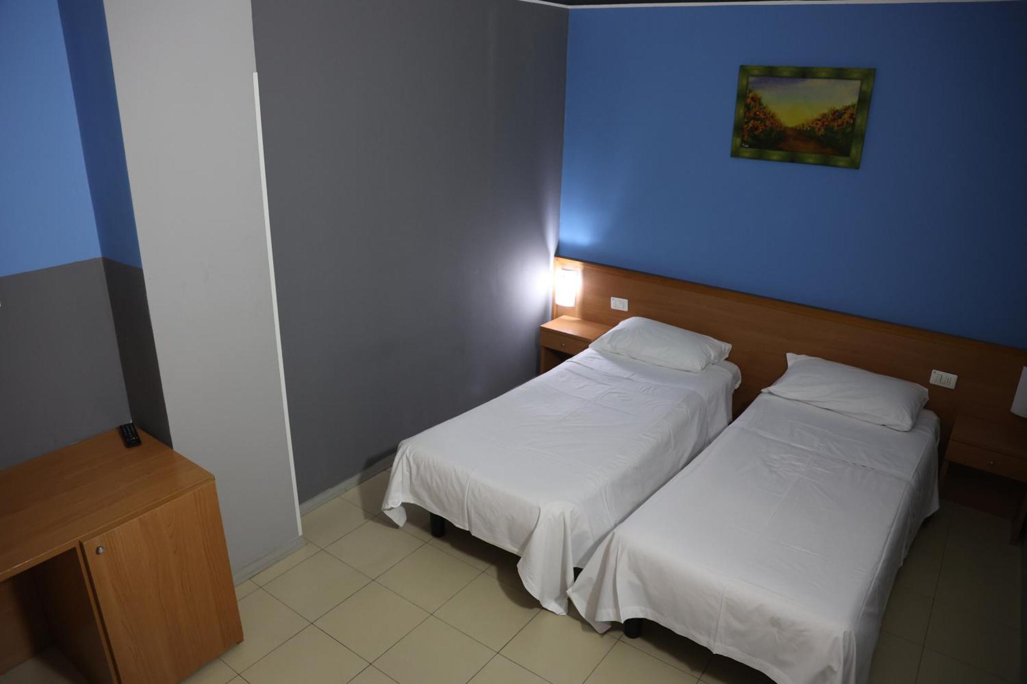Hotel Garda Affi Bagian luar foto